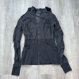 Lululemon Dance Studio Jacket Black and Gray Reversible size 10